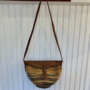 Vintage | Handwoven Small Basket Bag with Tooled Leather